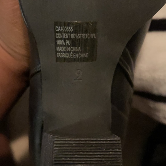 Black high heel boots Size 9 - Picture 4 of 4